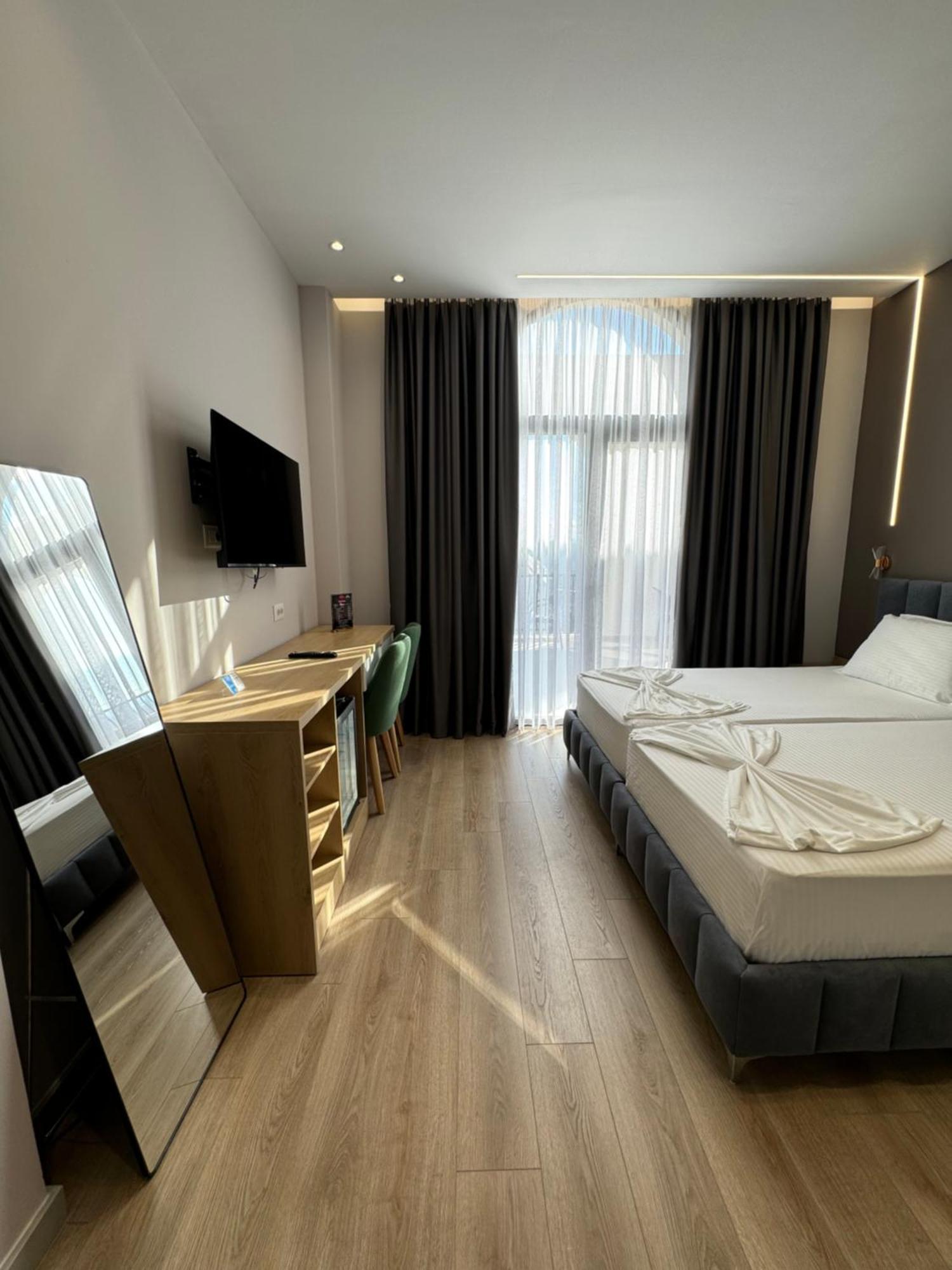 Hotel Panorama & Spa Elbasan Exterior photo