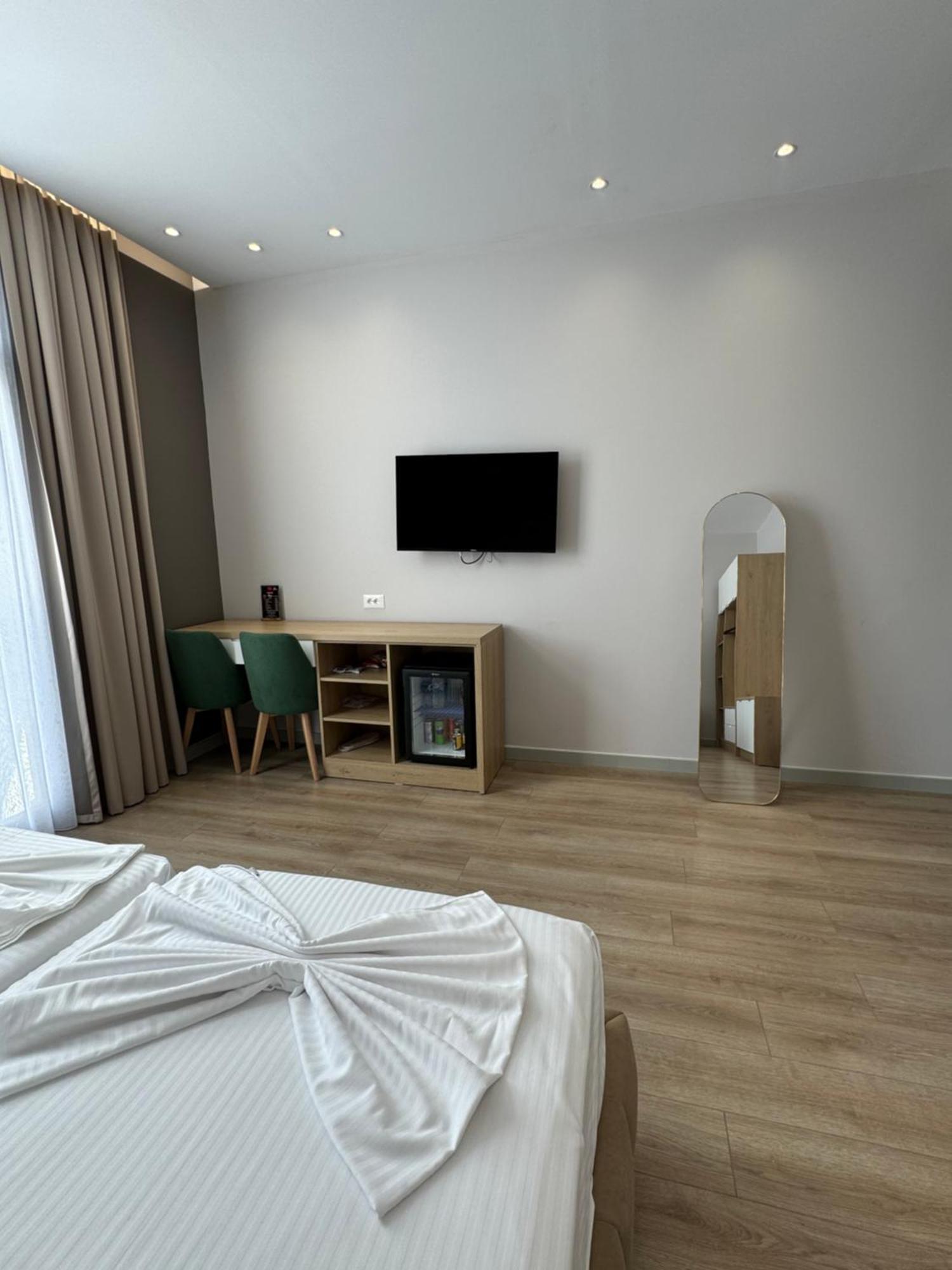 Hotel Panorama & Spa Elbasan Exterior photo